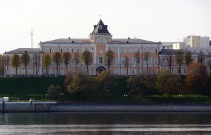 Здание училища девиц духовного звания, где в 1908-1914 гг. жил композитор С.М. Ляпунов (Ярославль)