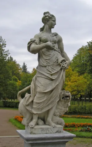 Статуя «Мир» (Павловск)