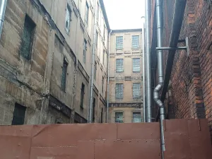 Галерея