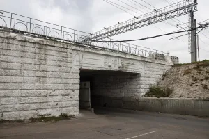 Железнодорожный путепровод на Батайской улице (Люблино)