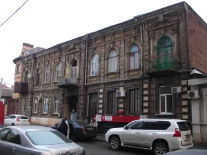 жилой дом на Серафимовича, 14