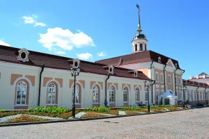 Главный (Восточный) корпус (Казань)