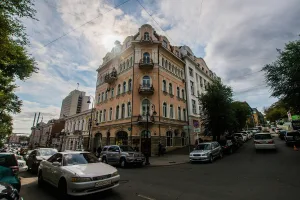 Доходный дом И. В. Мешкова (Здание Центрсоюза)