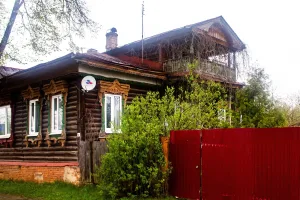 Жилой дом с мезонином (Варнавино)