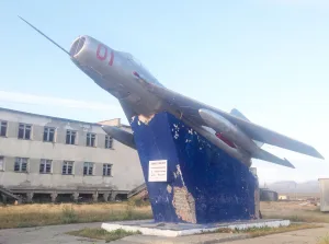 Памятник «Авиаторам — первопроходцам и защитникам неба Чукотки» (Угольные Копи)