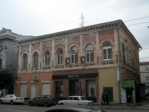 Дом Смирнова. Здесь жил писатель А.М. Горький