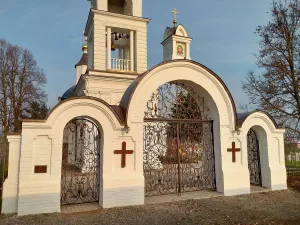 Ворота ограды (Селевкино)