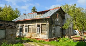Дом, в котором с 1954 по 1976 год жил директор НИИ № 88 А.С. Спиридонов (Королёв)