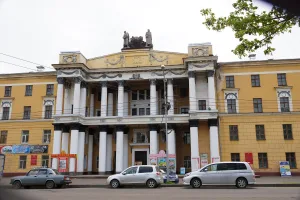 Дом офицеров Советской армии (Уссурийск)