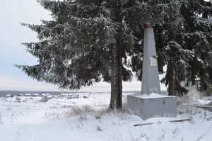 Памятник-обелиск на братской могиле погибших красноармейцев (Бархатиха)