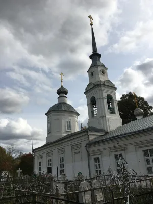 улица Гагарина 22, здание церкви