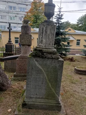 Могила П.Б. Иноходцева (1742-1806), астронома