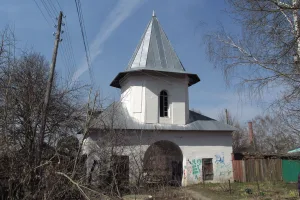 Ворота конного двора (Полотняный Завод)