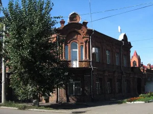Дом братьев Колмаковых. Здесь состоялось первое заседание омского совета рабочих депутатов (Омск)