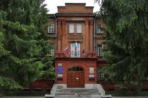 Здание ветеринарного института (Омск)