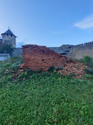 Лазарет (нижняя часть стен) (Ивангород)