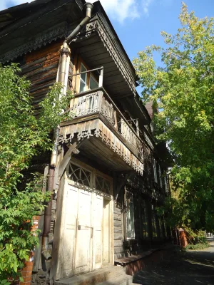 улица Анатолия 104, Жилой дом
