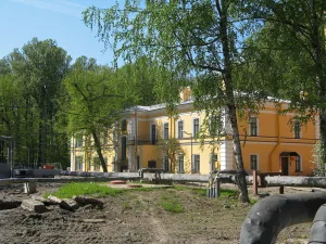 Жилой дом при Михайловской больнице (Санкт-Петербург)