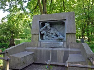 Могила Н.Г. Гарина-Михайловского (1852-1906), писателя