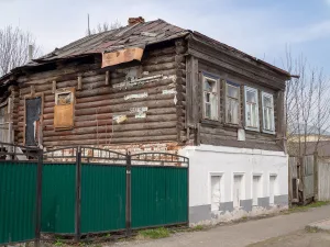 Дом, где жил в 1901-1974 гг. А.А. Иванов (1901-1974), делегат I губернского съезда РКСМ (Судогда)