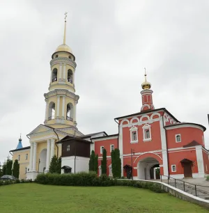 Gate church of Saint Alexius of Moscow (Belyov)