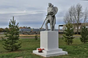 Обелиск воинам-землякам, погибшим в годы Великой Отечественной войны 1941-1945 гг. (Калачинск)