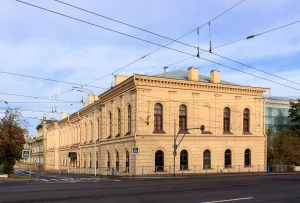 Естественно-исторический институт. Здесь в 1863-1887 гг. жил композитор А.П. Бородин