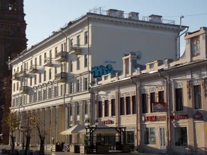 Дом, в котором в 1954-1974 годах жил международный мастер по шахматам, пятикратный чемпион РСФСР Р.Г. Нежметдинов (Казань)