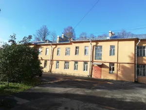 Жилой флигель полицейского управления (Павловск)