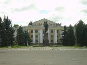 Памятник В.И. Ленину (Сланцы)
