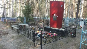 Братская могила советских воинов, умерших от ран в госпитале в годы Великой Отечественной войны 1941-1945 гг. (Красный Октябрь)