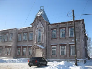 Здание бывшего городского училища