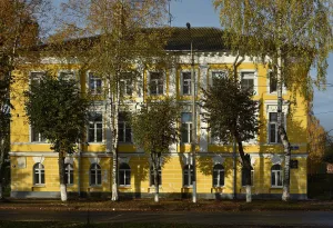 Купеческий дом. Дом, в котором состоялся первый съезд Советов рабочих, крестьянских и солдатских депутатов Лодейнопольского уезда (Лодейное Поле)