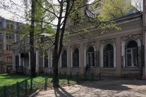 Городская усадьба Ю.Т. Крестовниковой (Басманный)