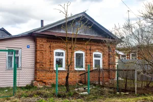 Жилой дом (Каменки)