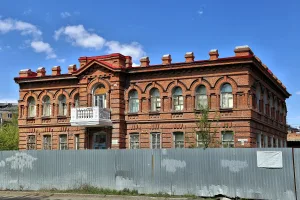 Доходный дом (здание станции скорой помощи Центрального района) (Омск)