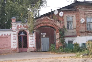 улица Кашина между домами 44 и 44Б