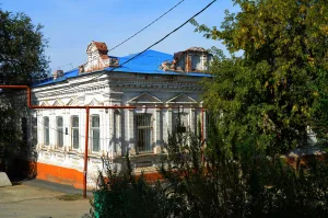 Здание, где в 1918 г. находился штаб 24 Симбирской Железной дивизии под командованием Г.Д. Гая (Бжишкяна)