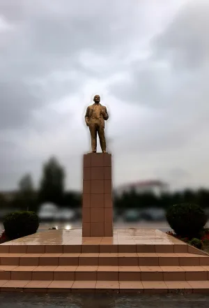 Памятник В.И. Ленину (Каспийск)