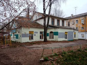 Флигель с конюшнями (Тверь)