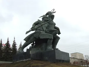 Памятник героям Октябрьской революции и гражданской войны