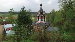 Церковь прп. Саввы Сторожевского с колокольней (Звенигород)
