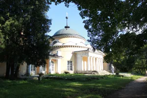 Мавзолей усадьбы Суханово