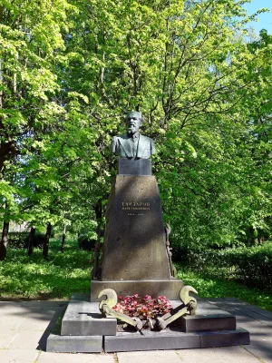 Могила М.Т. Елизарова (1863-1919), советского государственного и партийного деятеля