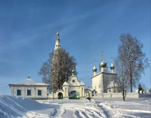 Ограда с воротами (Судиславль)