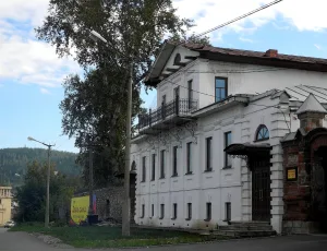 Дом с мезонином (Миасс)