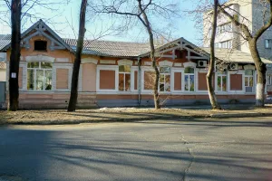 Дом врача железнодорожной больницы Арестова (Уссурийск)