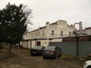 Здание первой азовской электростанции