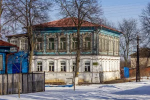 Жилой дом с торговыми помещениями (Горбатов)