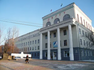 Здание пединститута, где учился Герой Советского Союза Е.А. Дикопольцев (Хабаровск)